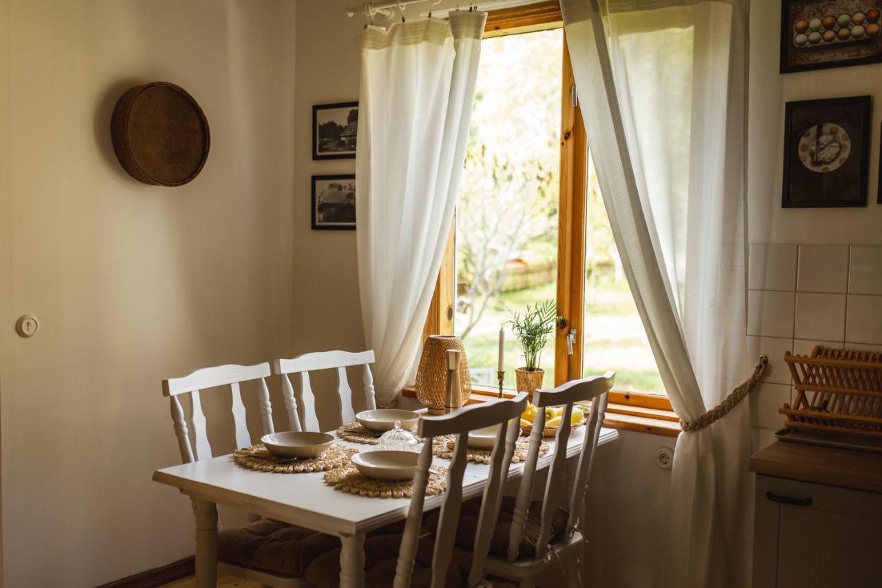 Juras Maja Ausekli Hotel Kaltene Kültér fotó